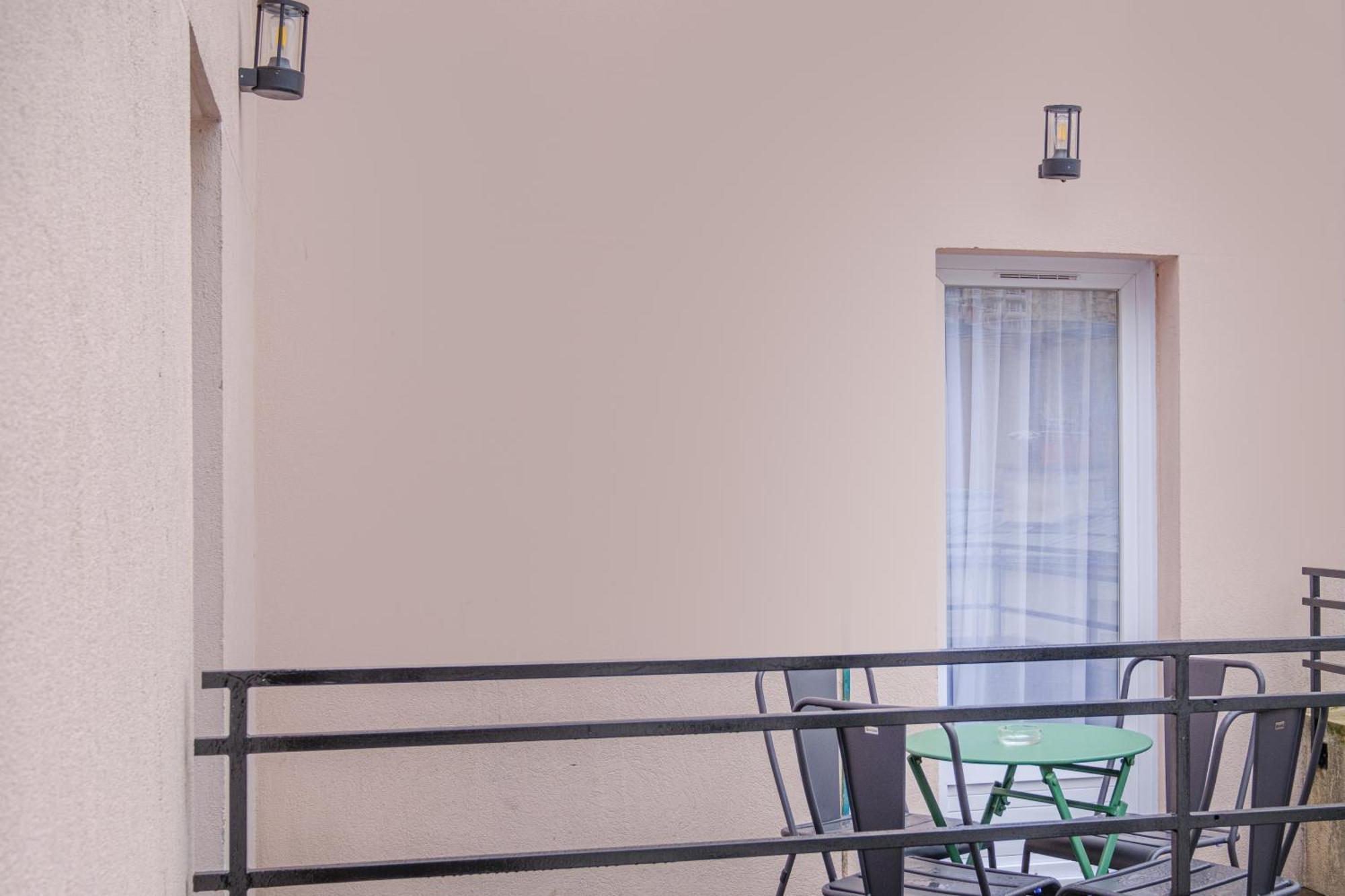 Apartment Terrace